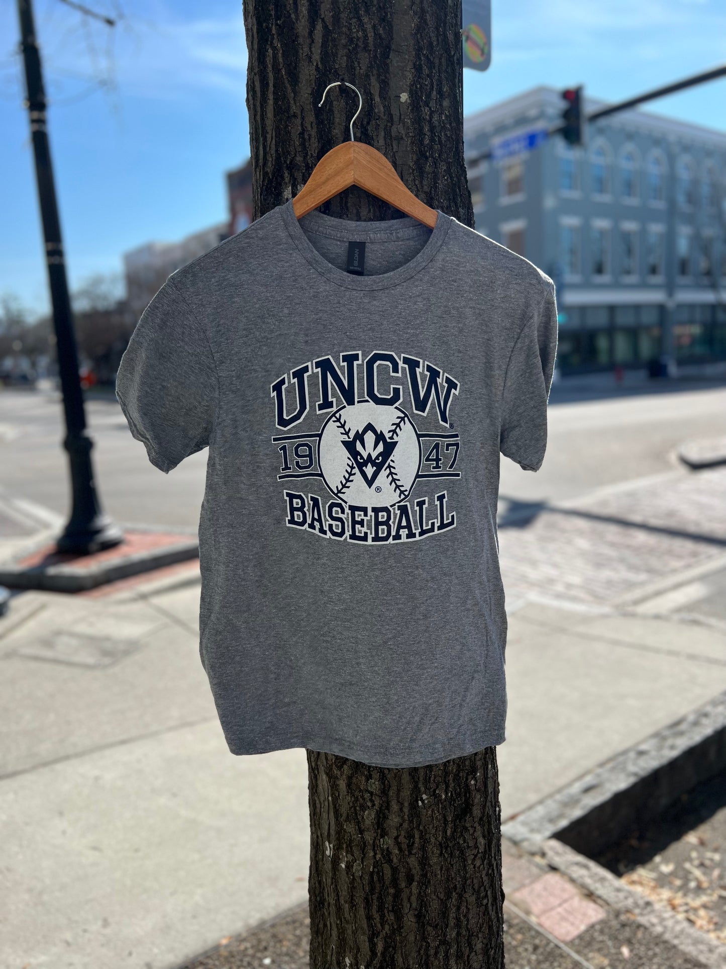 UNCW Baseball - T Shirt - Grey