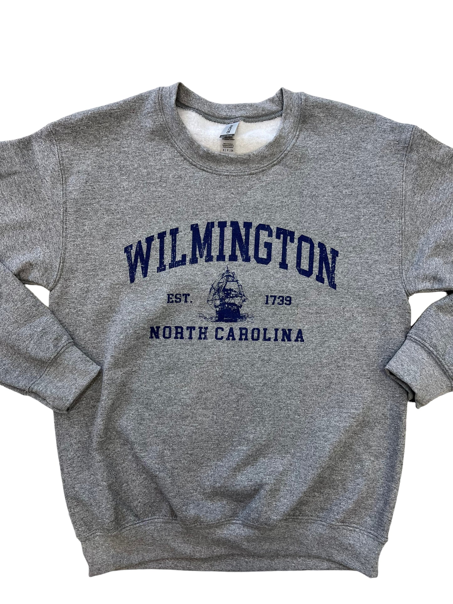 Wilmington NC Boat - Crew Neck - Graphite Heather