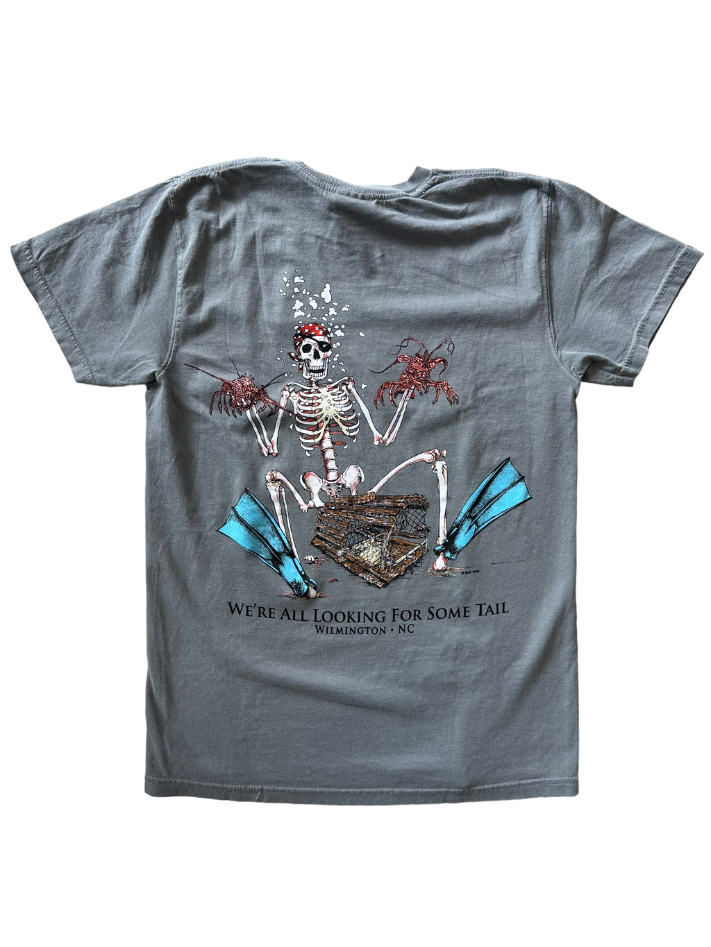 We Are All looking For Tail - Sea Dog T Shirt - Grey