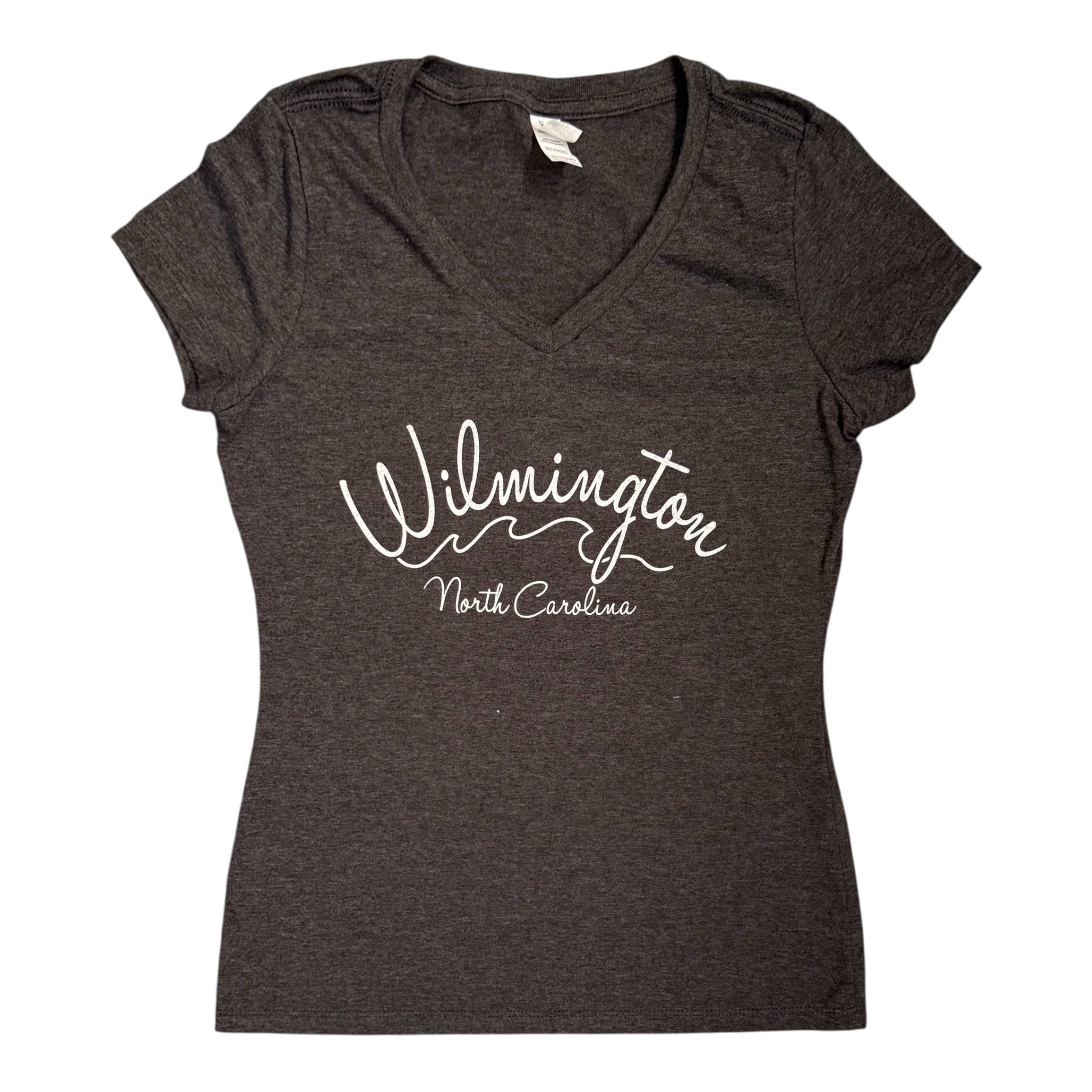 Wilmington NC Wave - V-neck T-shirt - Onyx