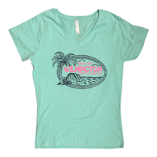 Wilmington NC Beach Palm Tree - V-neck T-shirt - Mint