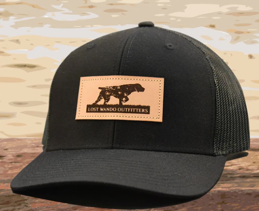 Pointer Dog – Richardson Trucker Hat – Black / Black